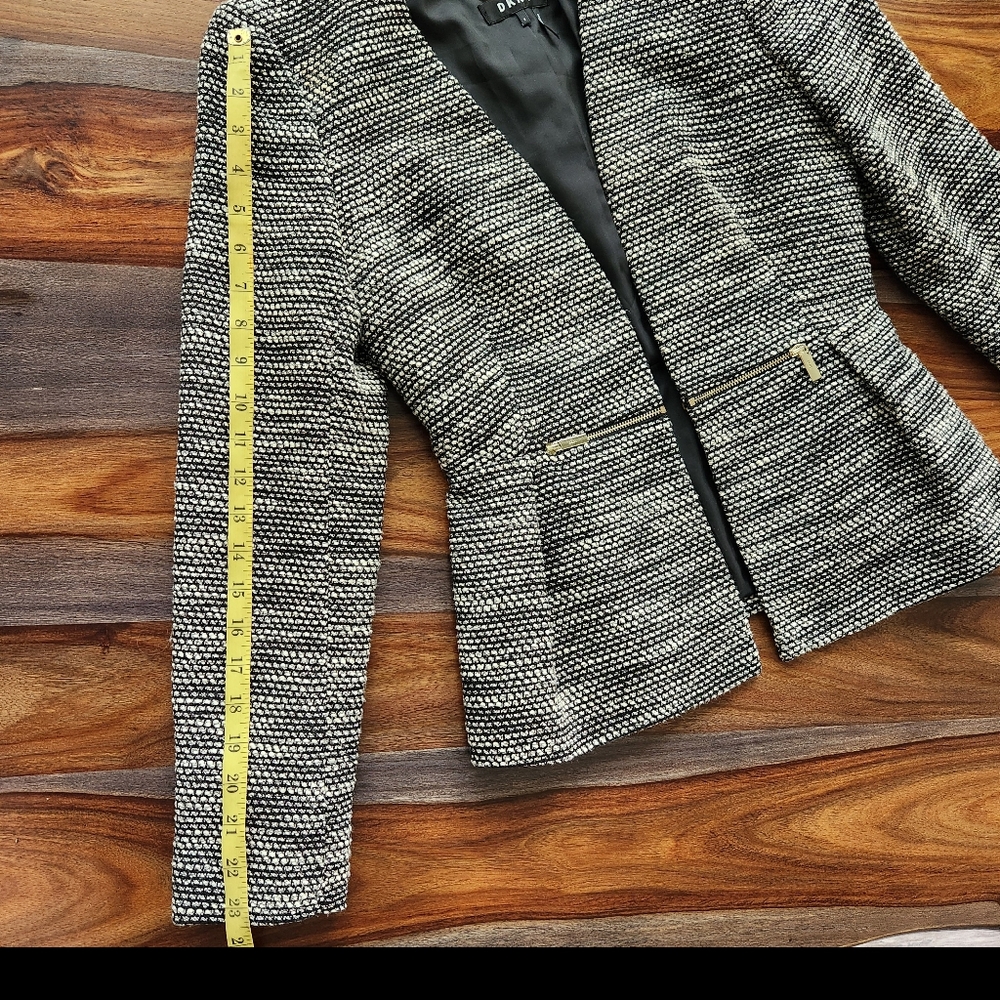 Gorgeous DNKY Blazer Jacket Dressy Zippers Size 2 Beautiful Stylish - Picture 8 of 12